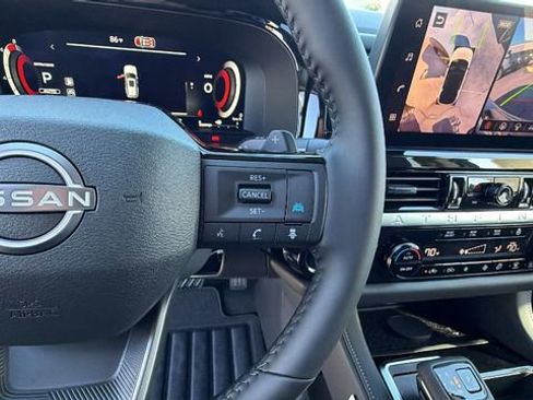 New 2026 Nissan Pathfinder SL w/ SL Premium Package image 28