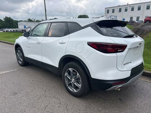 Used 2025 Chevrolet Blazer LT AWD/4WD image 4