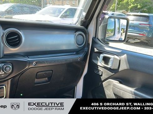 Used 2022 Jeep Wrangler Unlimited Sport w/ Sun And Sound Package AWD/4WD image 23
