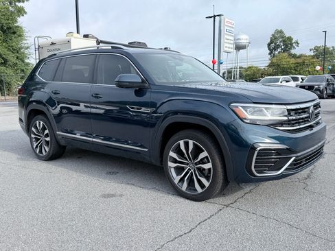 Used 2023 Volkswagen Atlas SEL Premium AWD/4WD image 2