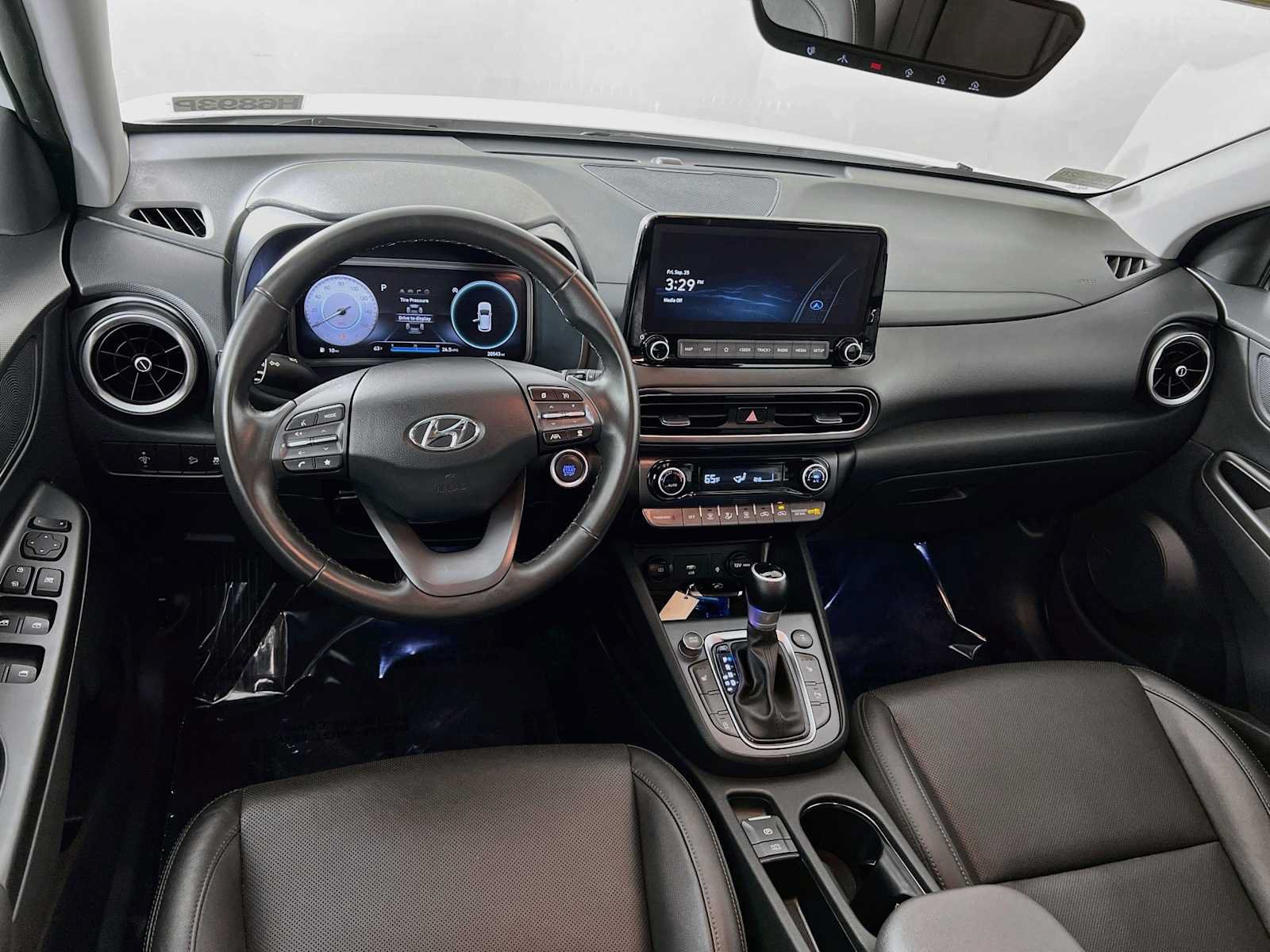 Certified 2023 Hyundai Kona Limited AWD/4WD image 24