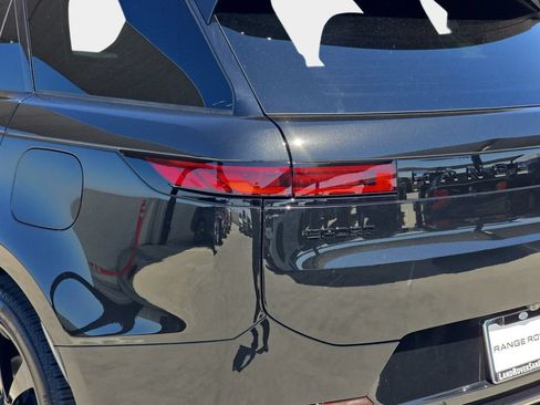 New 2026 Land Rover Range Rover Sport Dynamic SE AWD/4WD image 36