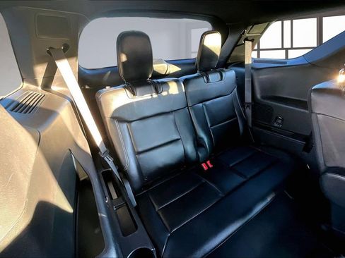 Used 2020 Ford Explorer ST image 28