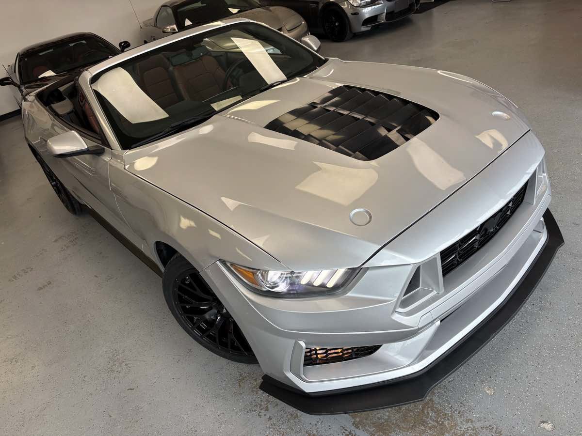 Used 2015 Ford Mustang GT Premium RWD image 16