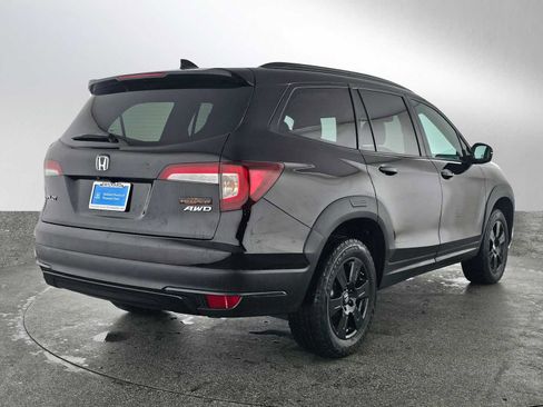 Used 2022 Honda Pilot TrailSport image 3