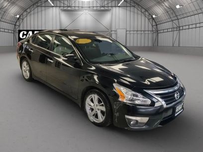 Used 2013 Nissan Altima 2.5 SV w/ 2.5SV Convenience Pkg