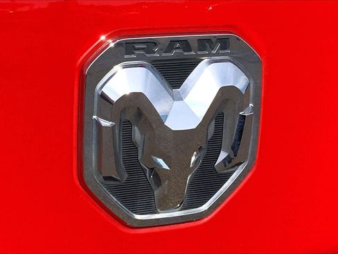 Used 2024 RAM 1500 Laramie image 32