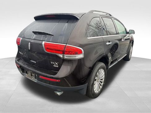 Used 2015 Lincoln MKX AWD image 2