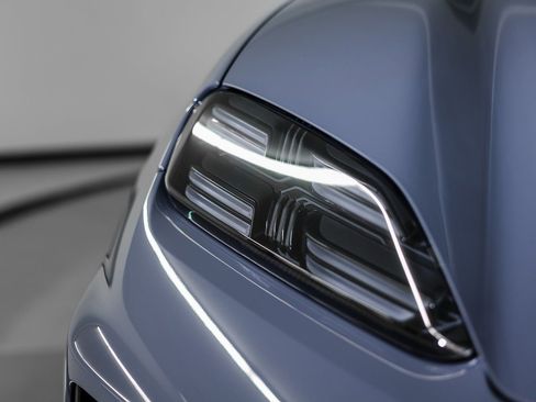 New 2026 Porsche Macan Turbo Electric image 13