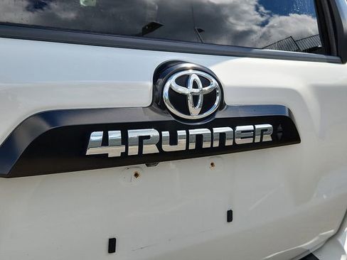 Used 2020 Toyota 4Runner TRD Off-Road Premium w/ Moonroof Package AWD/4WD image 30