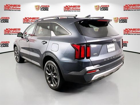 Used 2021 Kia Sorento EX w/ EX AWD X-Line Package image 2