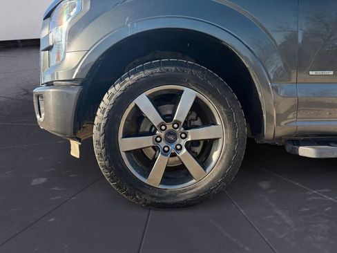 Used 2015 Ford F150 Lariat image 14