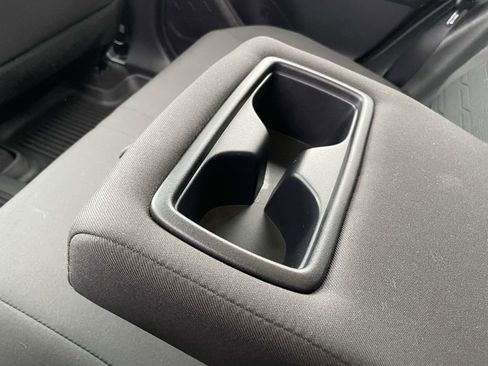 Used 2023 Toyota RAV4 SE image 12