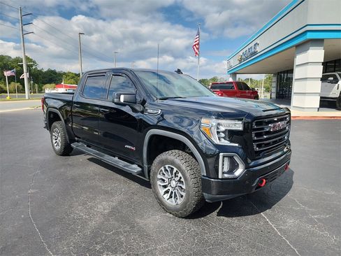Used 2020 GMC Sierra 1500 AT4 w/ AT4 Premium Package image 2