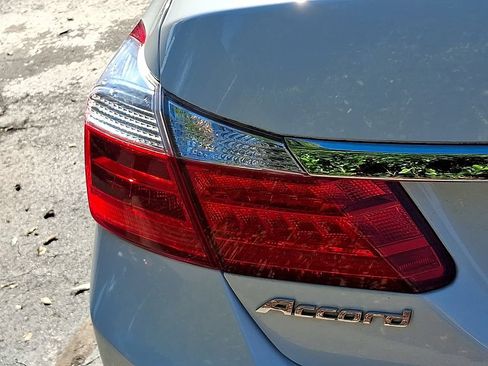 Used 2014 Honda Accord EX-L image 9