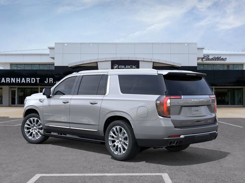 New 2026 GMC Yukon XL Denali w/ Denali Reserve Package AWD/4WD image 5
