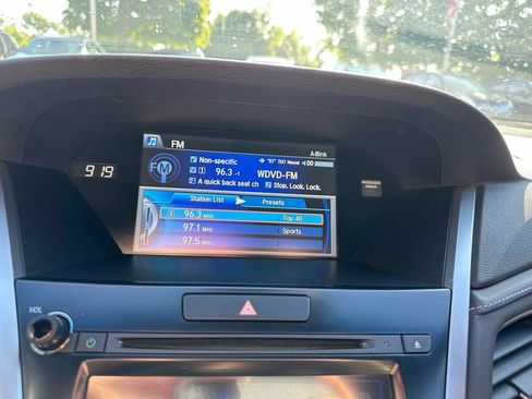 Used 2018 Acura RLX w/ Technology Package FWD image 16