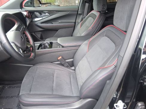 Used 2025 Chevrolet Blazer EV RS RWD image 10