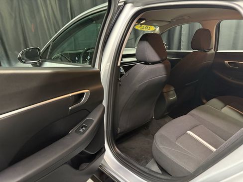 Used 2025 Hyundai Sonata SEL FWD image 23