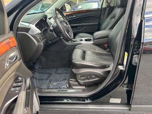 Used 2014 Cadillac SRX Luxury w/ Driver Awareness Package image 21