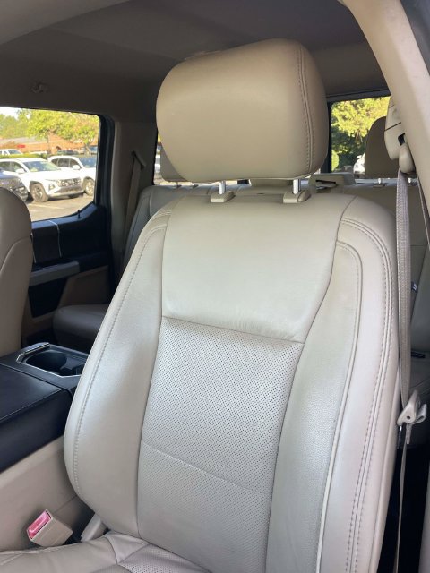 Used 2019 Ford F250 Lariat w/ Lariat Value Package AWD/4WD image 16