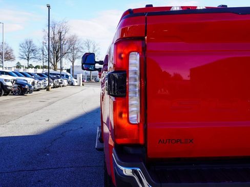 Used 2023 Ford F250 Lariat w/ Lariat Ultimate Package image 37