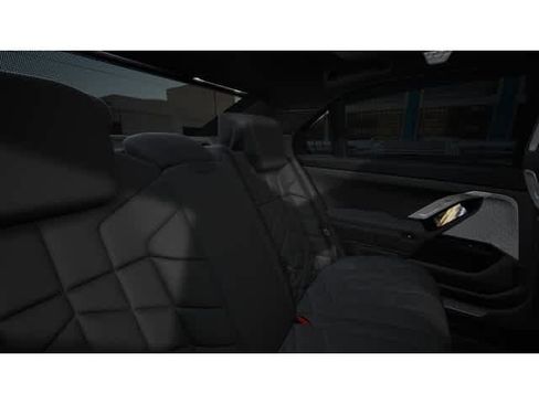 New 2026 BMW i7 xDrive60 image 12