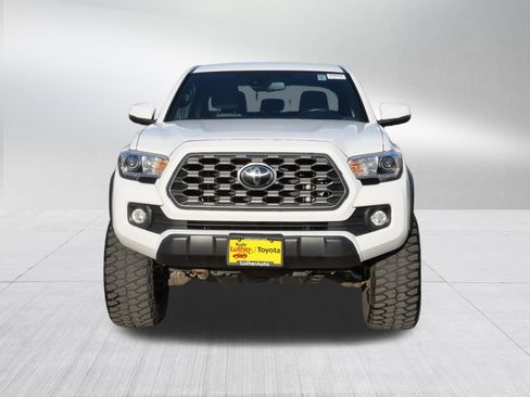 Certified 2022 Toyota Tacoma TRD Off-Road w/ Technology Package image 2