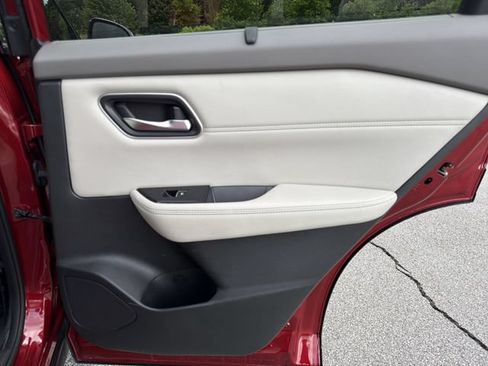 Used 2021 Nissan Rogue SL FWD image 18