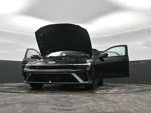 Certified 2025 Hyundai Elantra N Line image 43