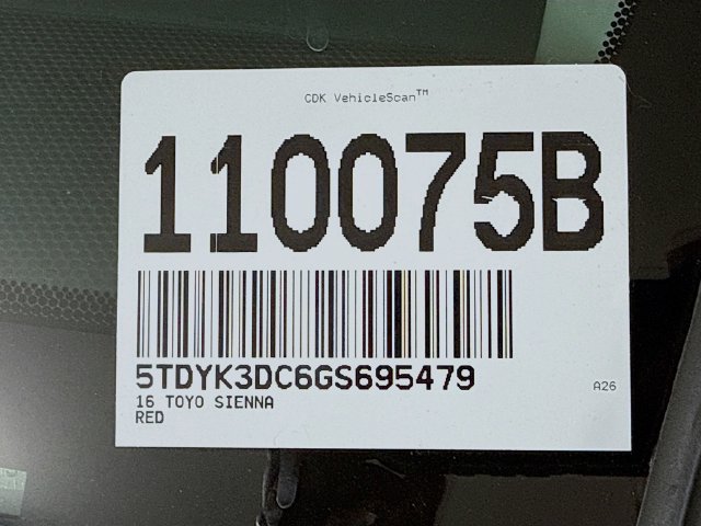 Used 2016 Toyota Sienna XLE w/ XLE Navigation Package FWD image 31