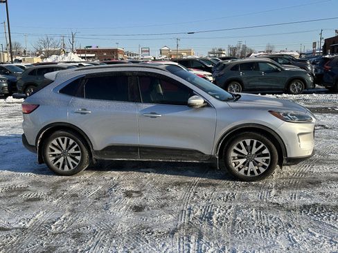 Used 2020 Ford Escape Titanium w/ Titanium Premium Package 2.0 image 9