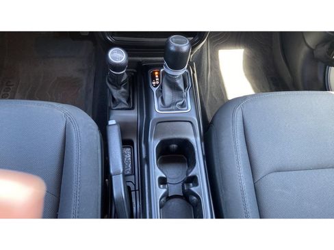 Used 2023 Jeep Gladiator Sport AWD/4WD image 17