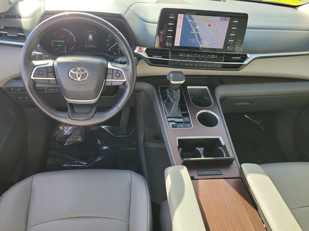 Certified 2021 Toyota Sienna XLE w/ XLE Plus Package FWD image 28