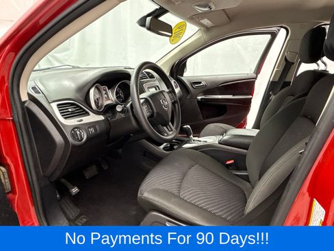 Used 2019 Dodge Journey SE FWD image 12