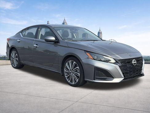 Certified 2023 Nissan Altima 2.5 SL FWD image 7