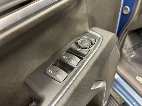 Used 2024 Chevrolet Silverado 1500 LT AWD/4WD image 31