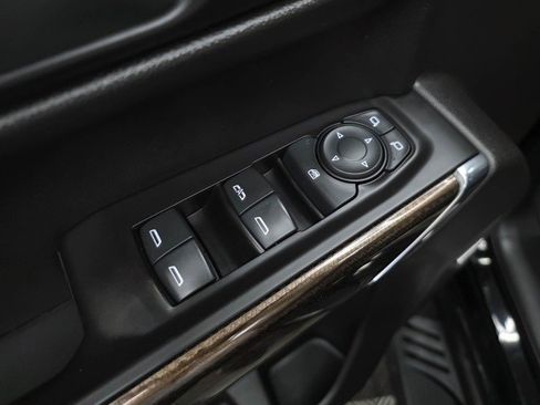 Used 2019 Chevrolet Silverado 1500 LT Trail Boss AWD/4WD image 33