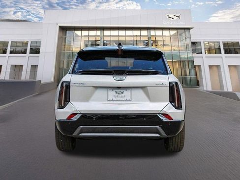 Certified 2025 Cadillac Optiq Sport 1 AWD/4WD image 5
