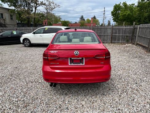 Used 2015 Volkswagen Jetta SE FWD image 13