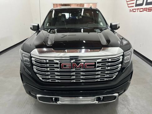 Used 2022 GMC Sierra 1500 Denali AWD/4WD image 3
