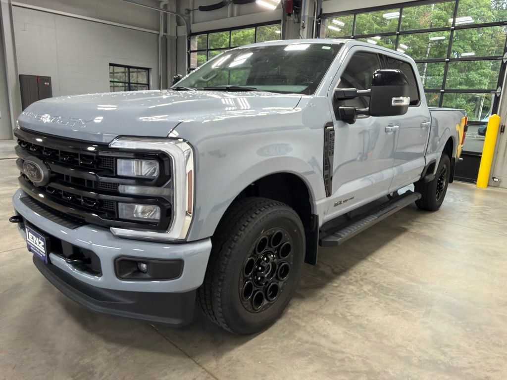 Used 2024 Ford F250 Lariat w/ Black Appearance Package AWD/4WD image 4