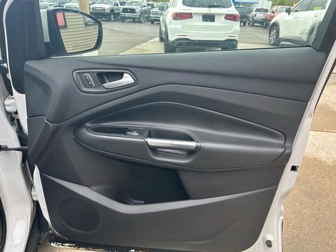 Used 2015 Ford Escape Titanium w/ Equipment Group 301A AWD/4WD image 16