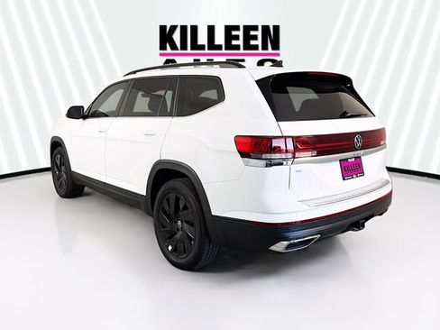 New 2025 Volkswagen Atlas SE image 5