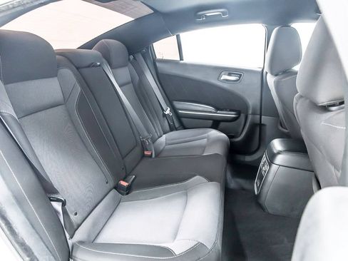 Used 2022 Dodge Charger SXT RWD image 35