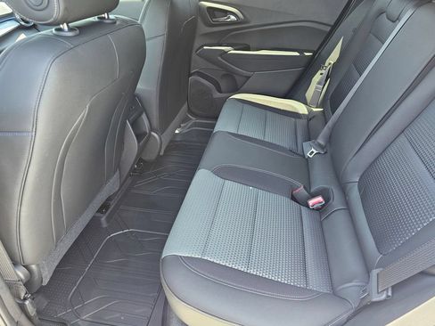 New 2026 Chevrolet Trax LT w/ Driver Confidence Package FWD image 18