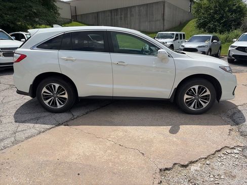 Used 2017 Acura RDX AWD w/ Advance Package image 4