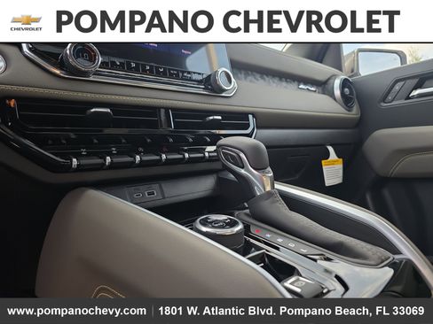 New 2026 Chevrolet Colorado ZR2 w/ Technology Package AWD/4WD image 24