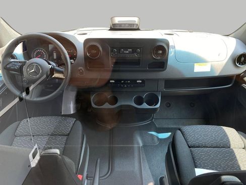 New 2025 Mercedes-Benz Sprinter 2500 image 13