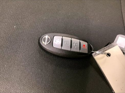 Certified 2023 Nissan Frontier PRO-4X w/ Technology Package image 9